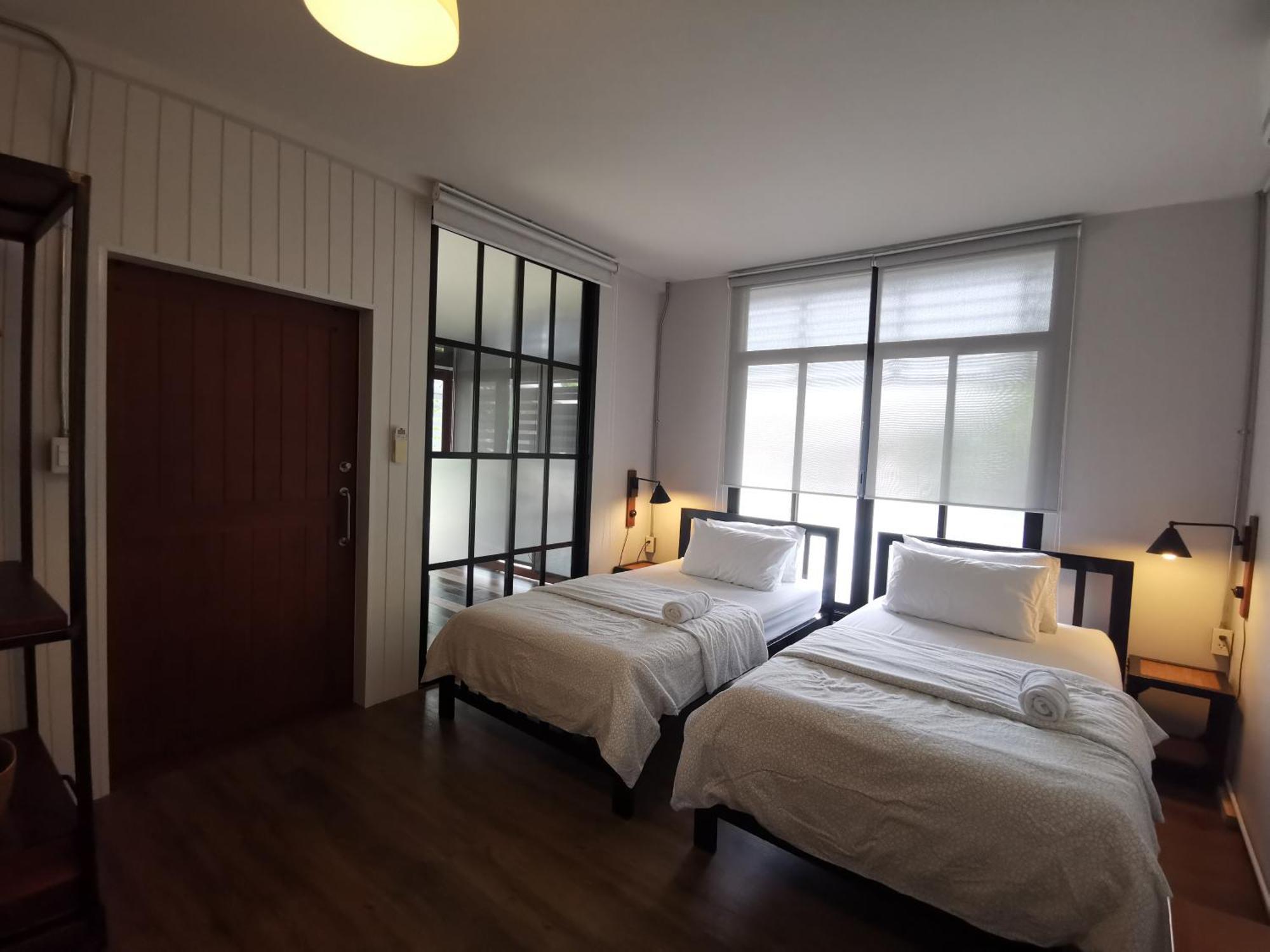 Liaw Base House Hostel Bangkok Buitenkant foto